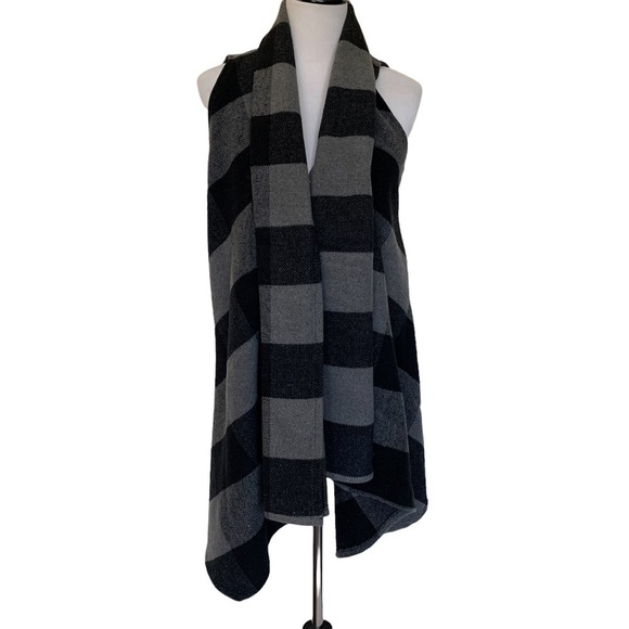 Talia swing style plaid vest - Picture 2 of 12